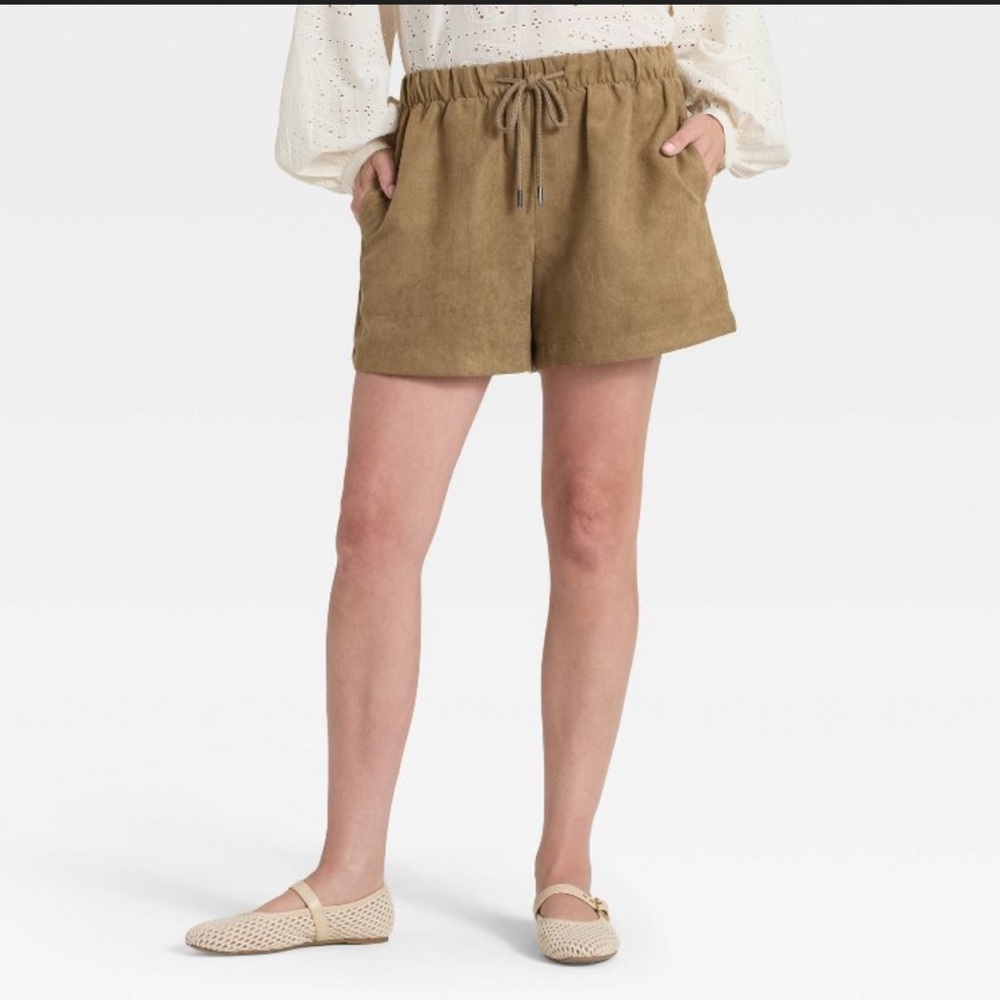 High Rise Faux Suede Pull On Shorts NWT